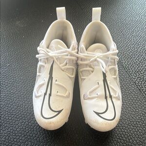 Nike Alpha Menace Pro 3 Football Cleats